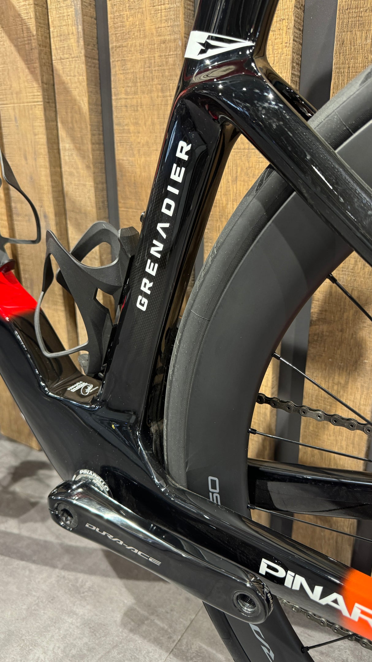 PINARELLO DOGMA F 2025 DURA ACE DI2 TEAM INEOS TEST BIKE 500 KM