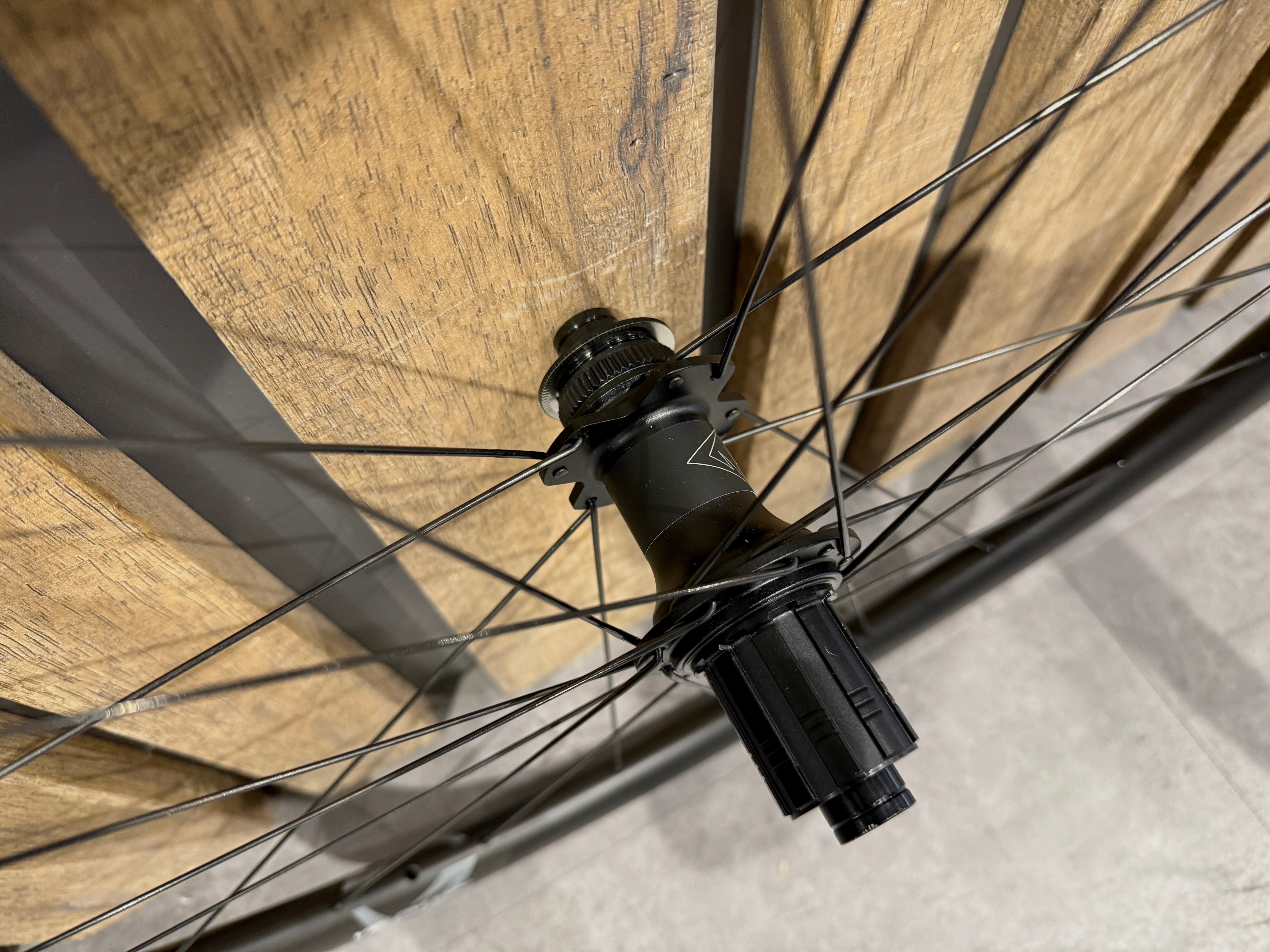 Carbon disc racing wheels - Velomann Palladium – Cicli