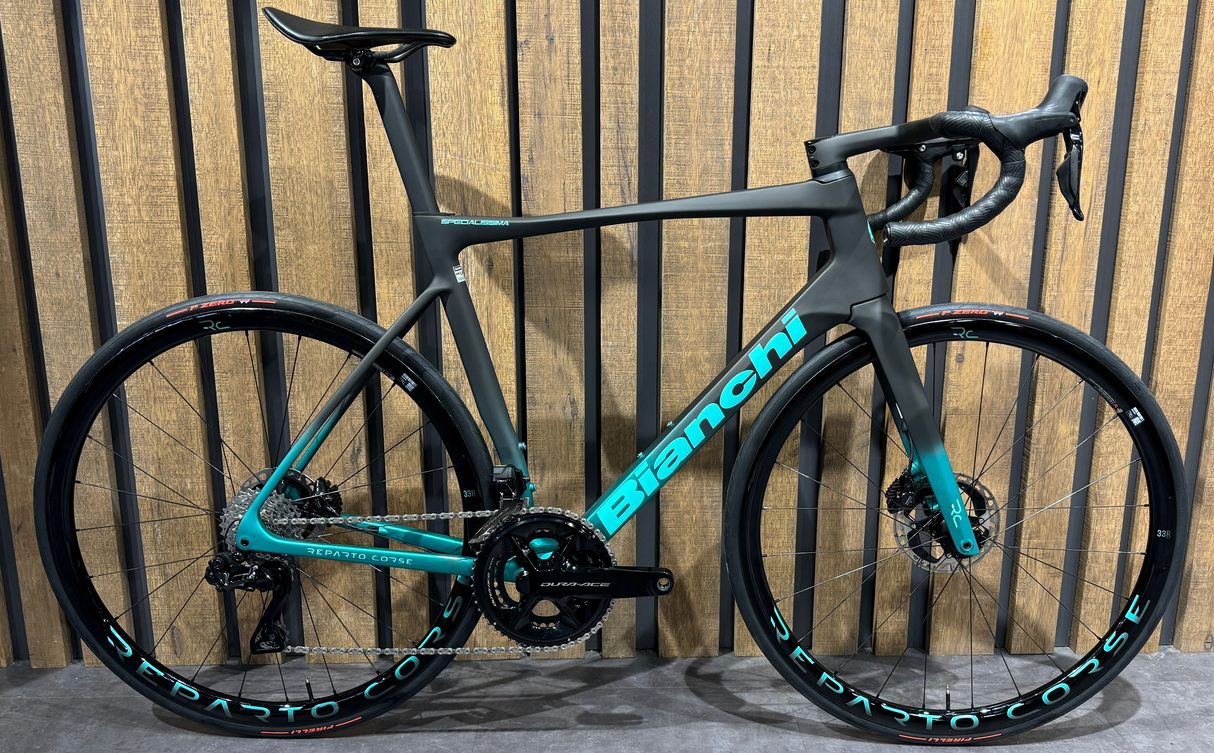 Bianchi Specialissima RC Durace Di2 2024 Usata