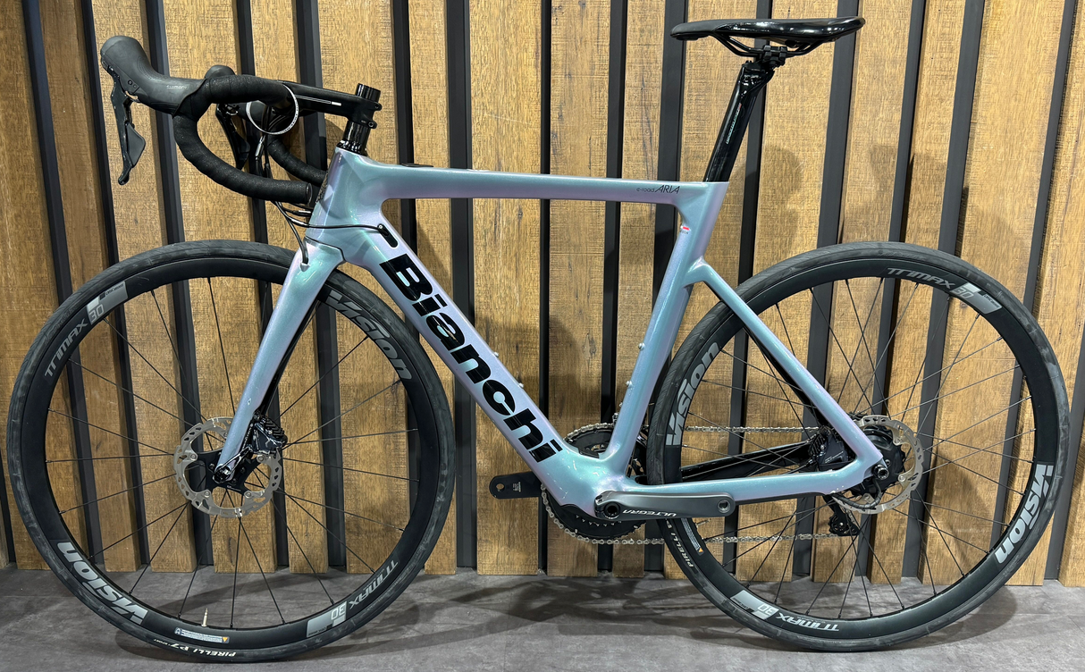 Bianchi Aria e-Road Ultegra 11v 2021 Usata