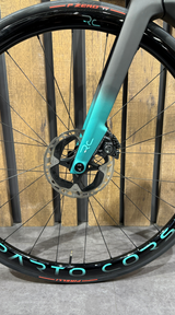 Bianchi Specialissima RC Durace Di2 2024 Usata