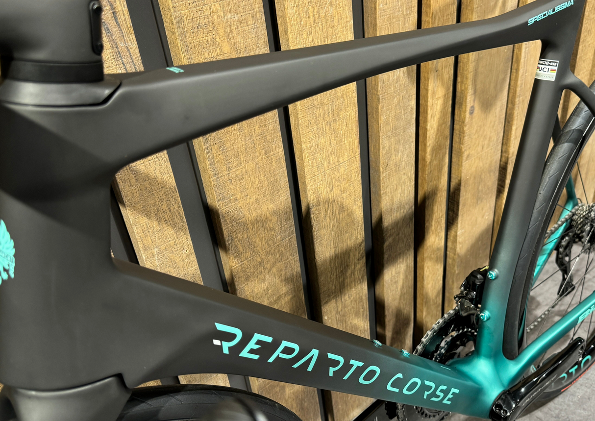 Bianchi Specialissima RC Durace Di2 2024 Usata