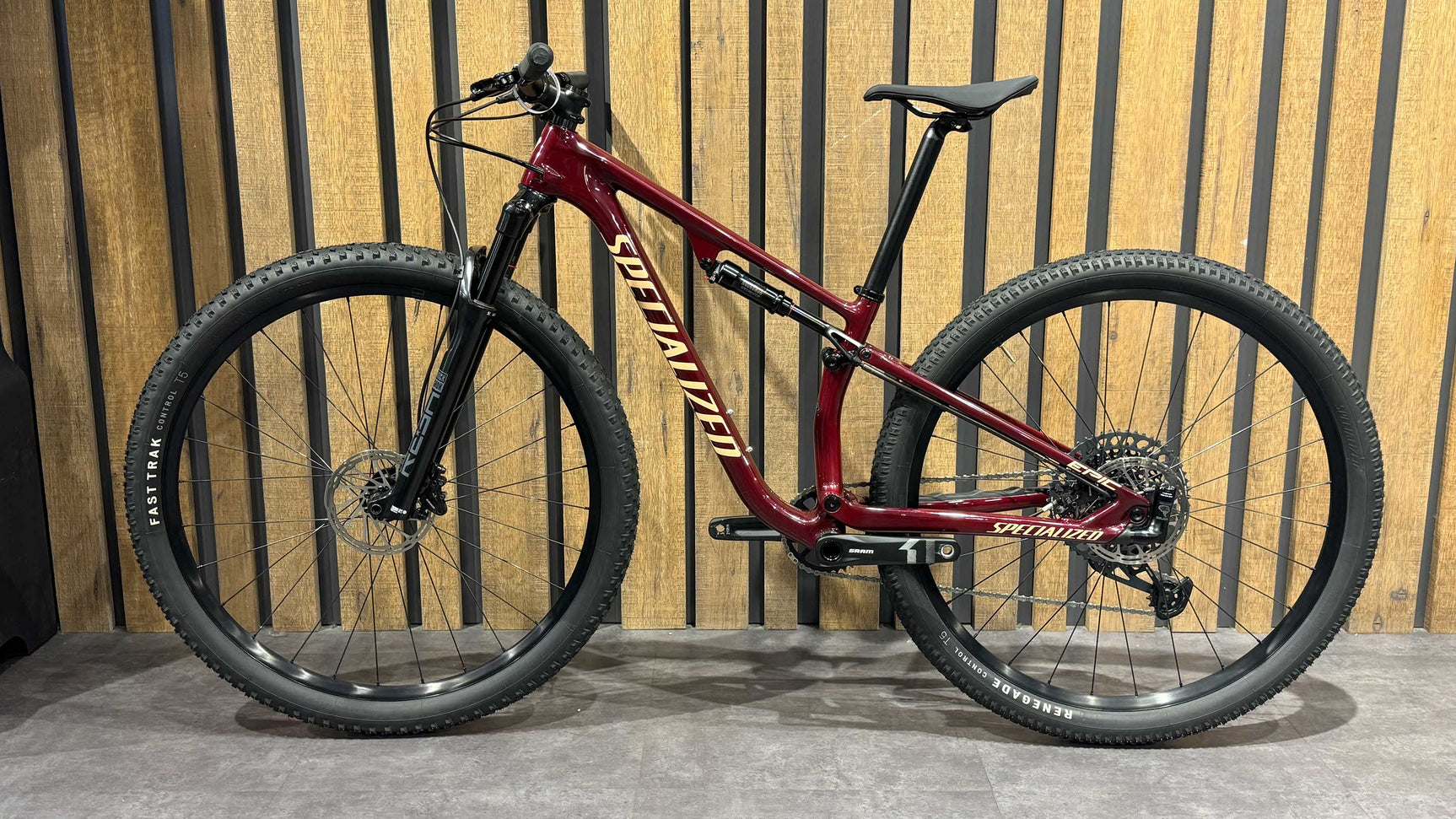 Specialized Epic Evo Expert Gr. M - Usato