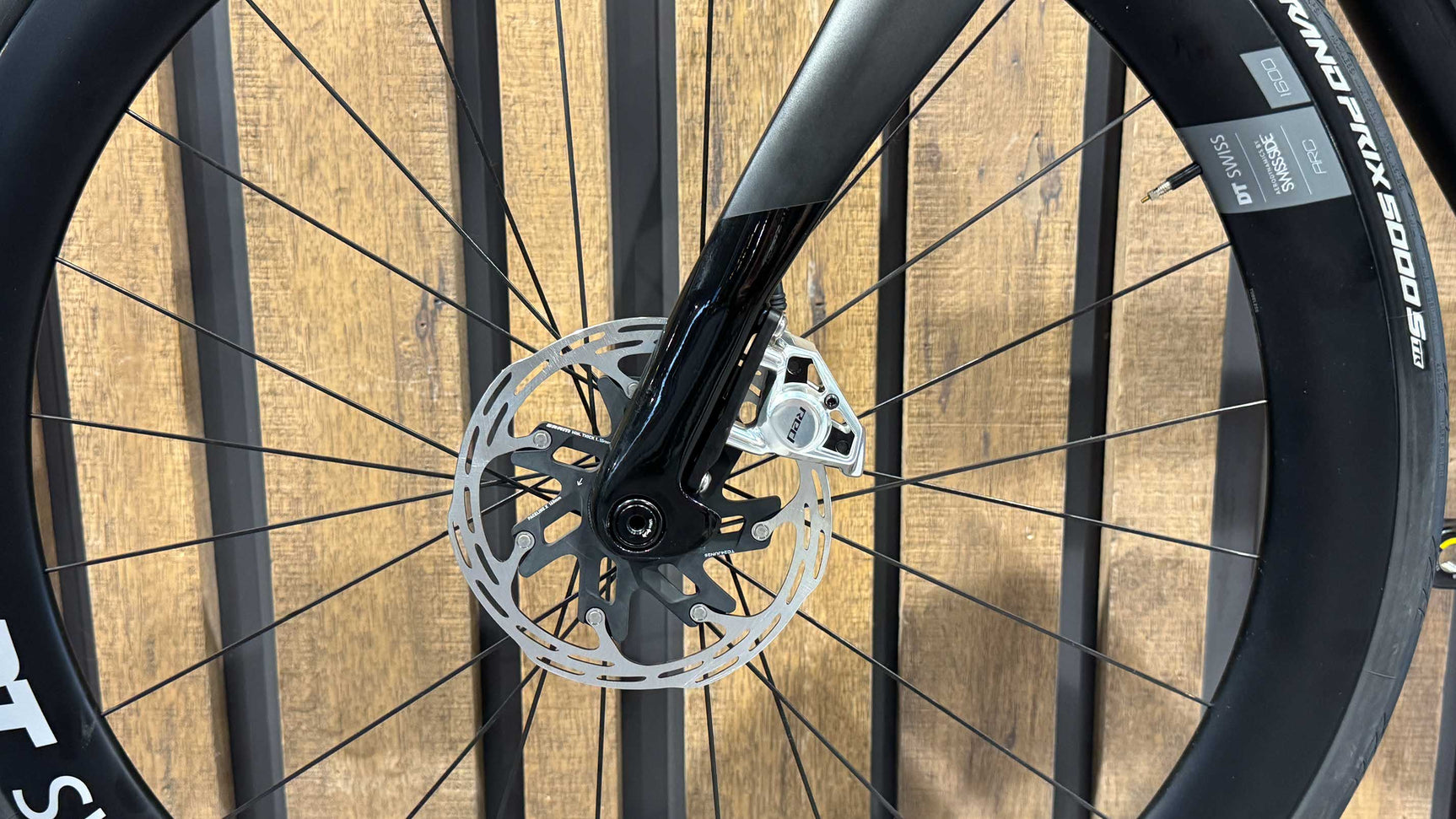 Pinarello DOGMA F 2025 - New Sram Red 12v Tg. 50 - Expo