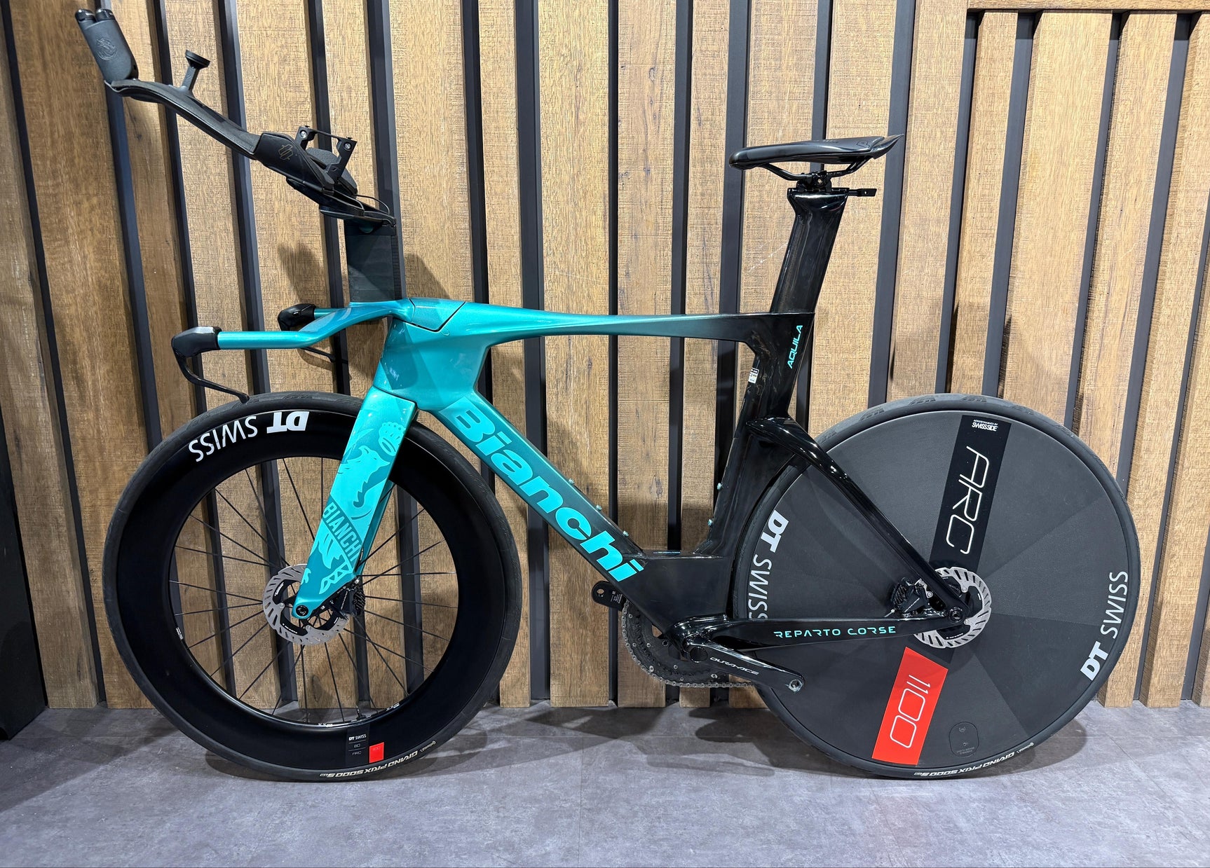 Bianchi Aquila Disc Tri Ultegra Di2 PM Dura-Ace Größe L - Usato