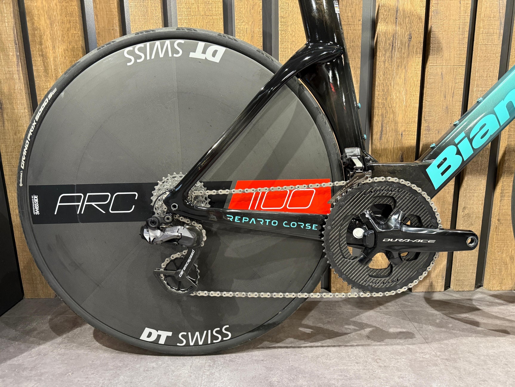 Bianchi Aquila Disc Tri Ultegra Di2 PM Dura-Ace Größe L - Usato
